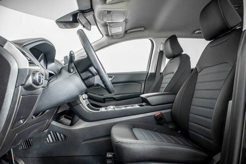 2024 Ford Edge SE
