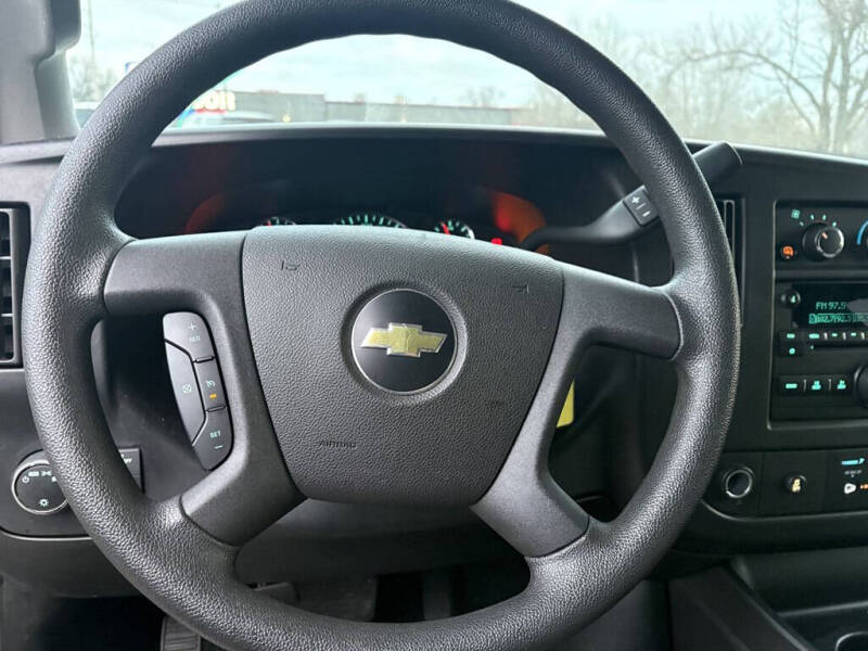 2017 Chevrolet Express LT 3500