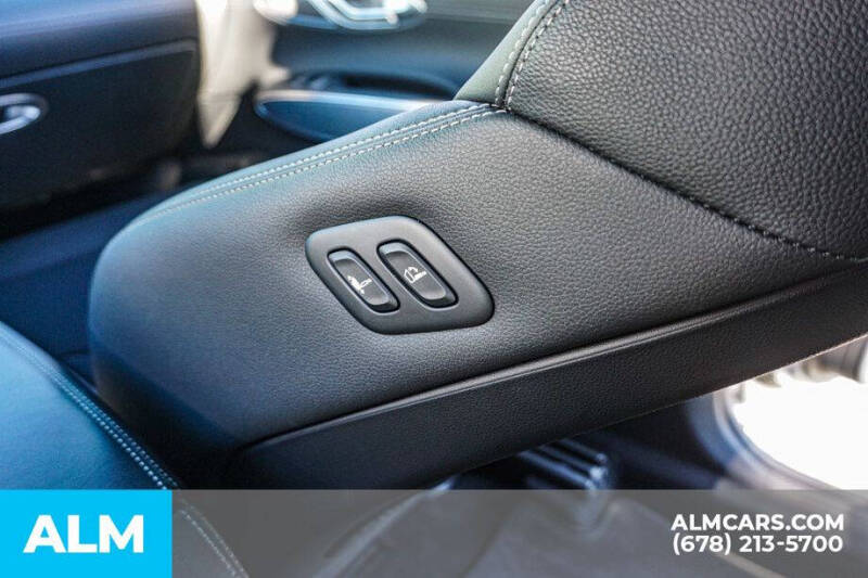 2024 Genesis GV70 2.5T Standard