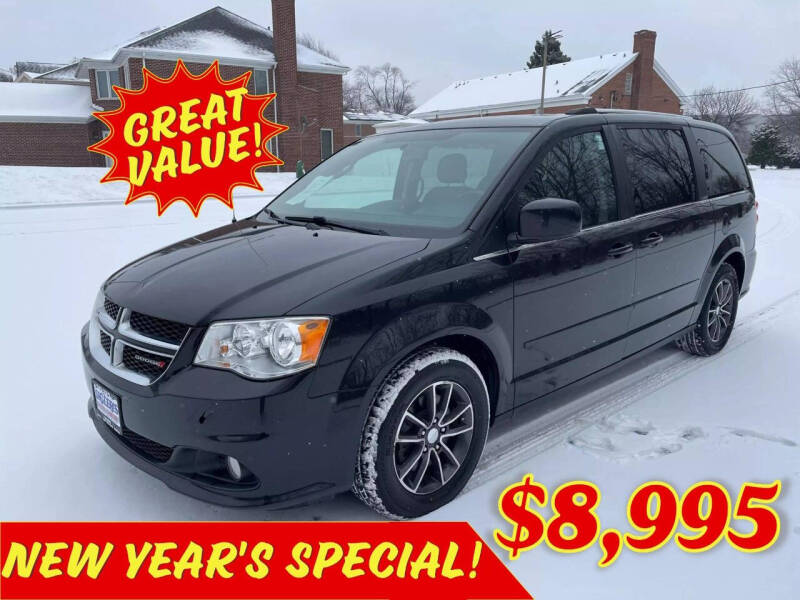 2017 Dodge Grand Caravan for sale at Siglers Auto Center in Skokie IL