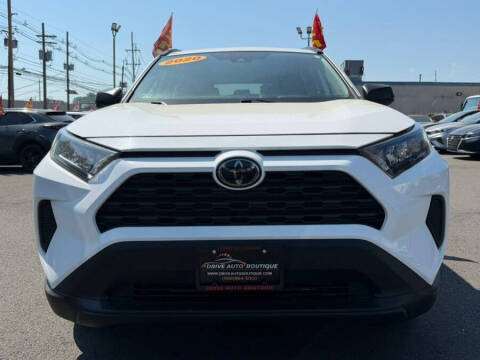2020 Toyota RAV4 LE