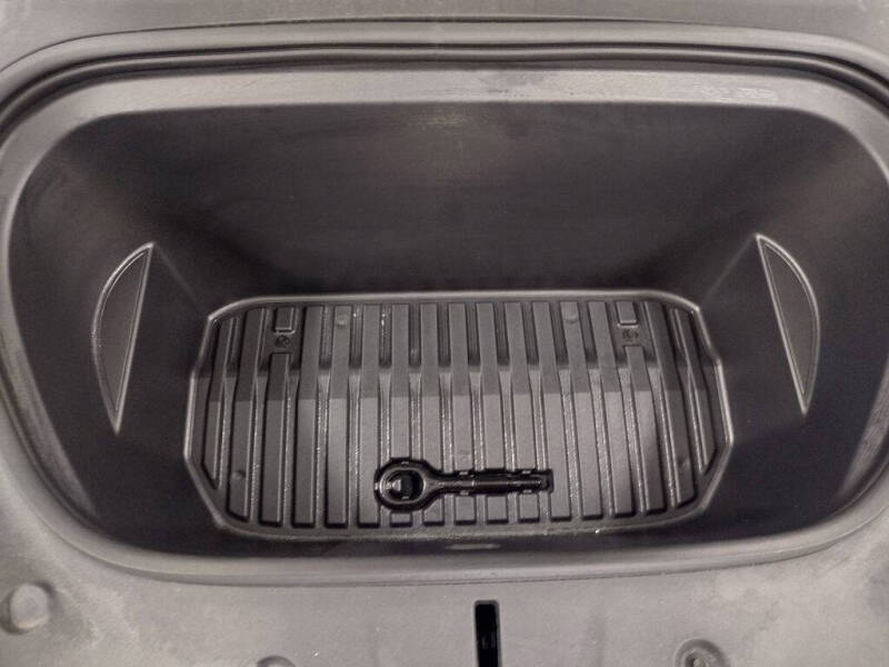 2025 Tesla Model Y Performance