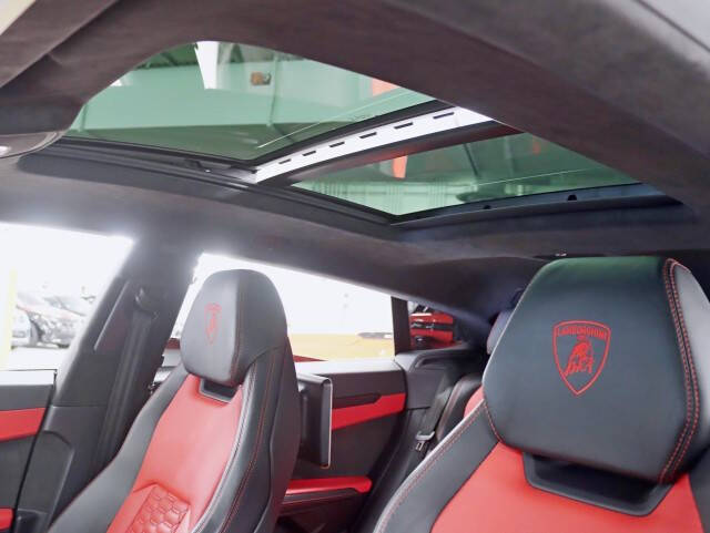 2022 Lamborghini Urus