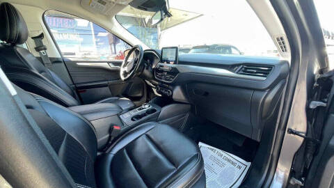 2021 Ford Escape Titanium