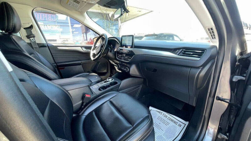 2021 Ford Escape Titanium