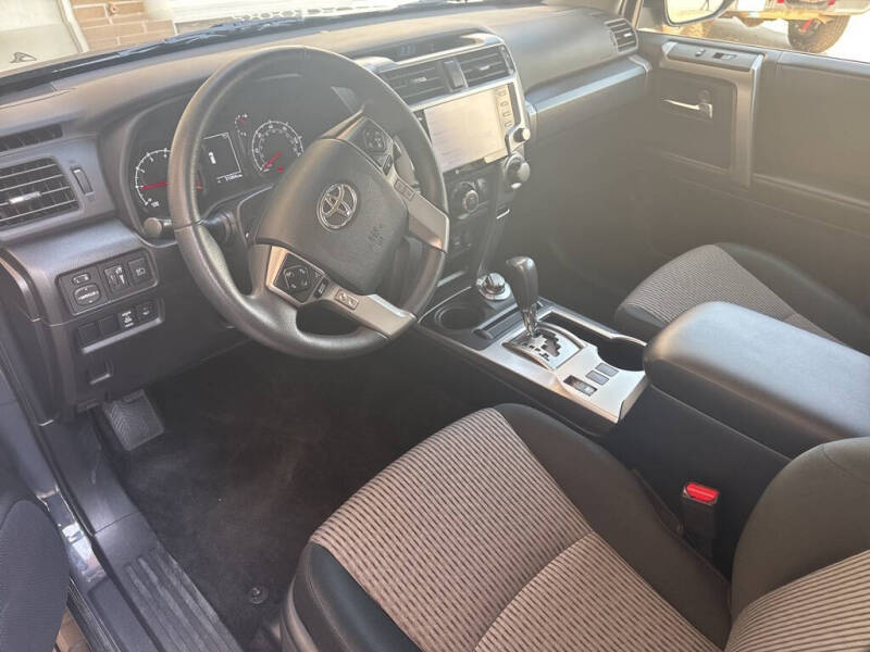 2024 Toyota 4Runner SR5