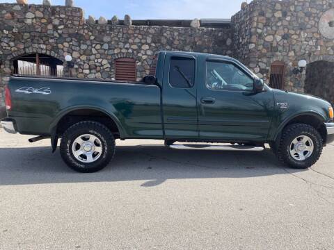 2003 Ford F-150 for sale at Clarks Auto Sales in Connersville IN