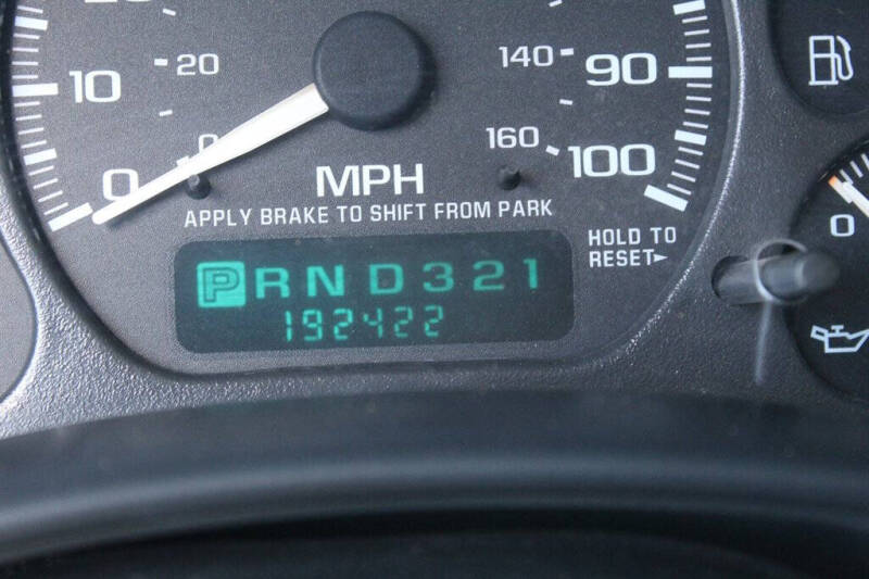 2002 Chevrolet Tahoe LS