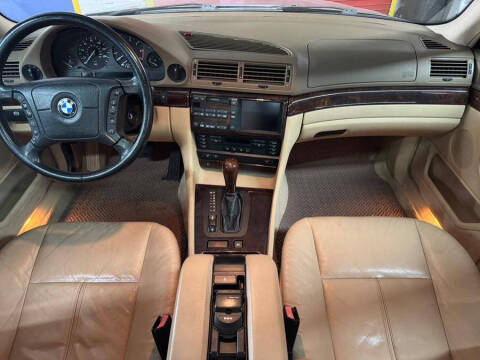 2001 BMW 7 Series 740iL