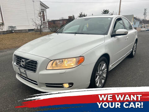 2010 Volvo S80 for sale at D'Ambroise Auto Sales in Lowell MA