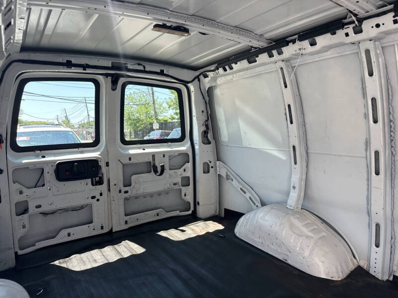 2019 Chevrolet Express 2500