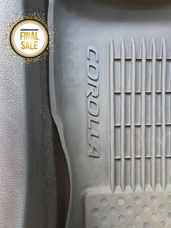 2025 Toyota Corolla Hatchback SE