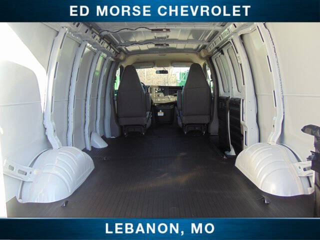 2025 Chevrolet Express 2500