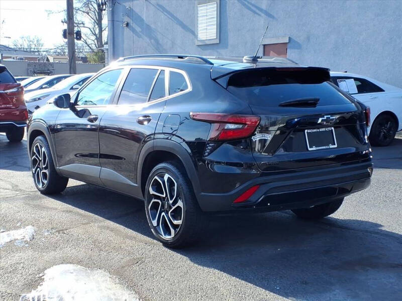 2025 Chevrolet Trax RS