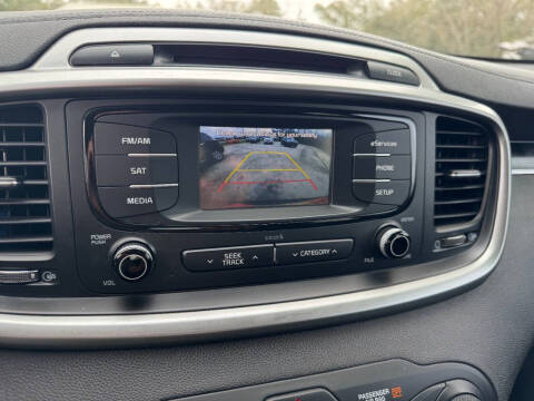 2016 Kia Sorento LX