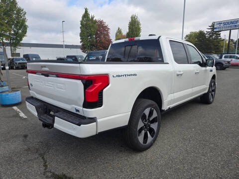 2025 Ford F-150 Lightning Platinum