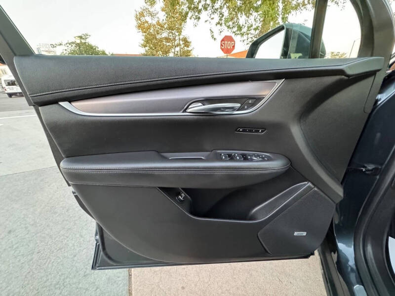 2021 Cadillac XT6 Luxury