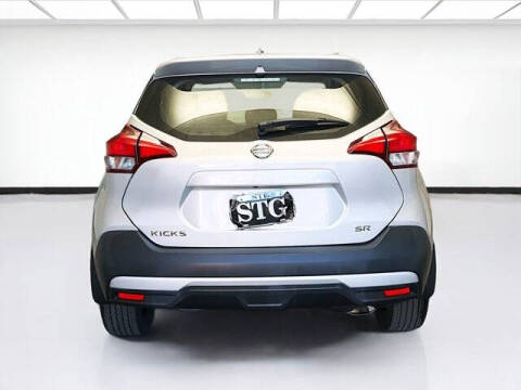 2019 Nissan Kicks SR