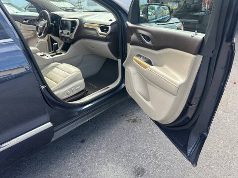 2018 GMC Acadia Denali