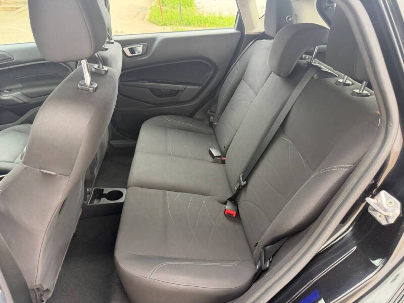 2016 Ford Fiesta SE