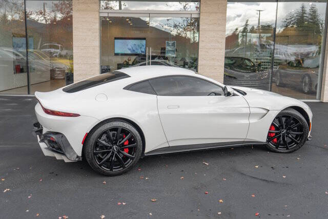 2020 Aston Martin Vantage 43