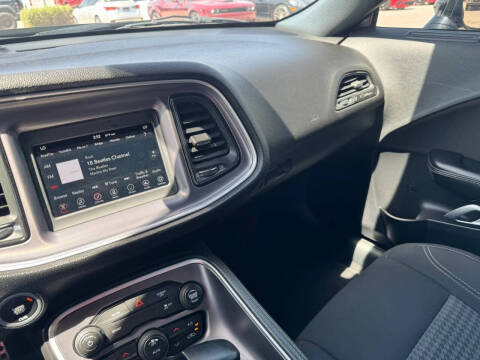 2020 Dodge Challenger SXT