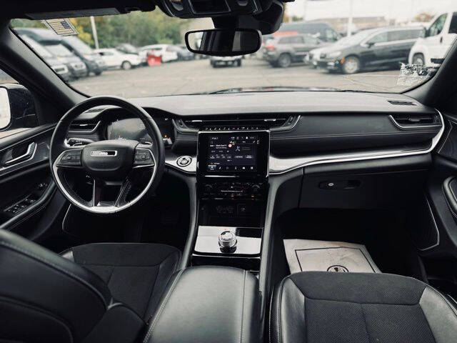 2022 Jeep Grand Cherokee Altitude