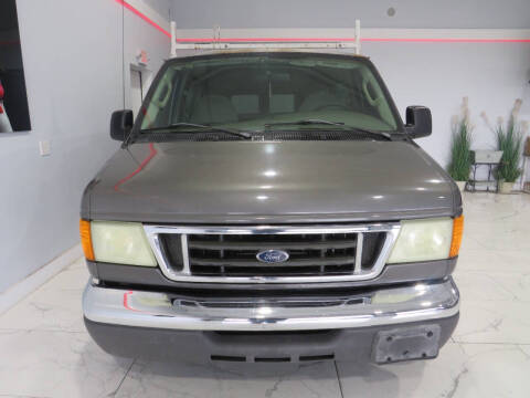 2005 Ford E-Series E-150 XL