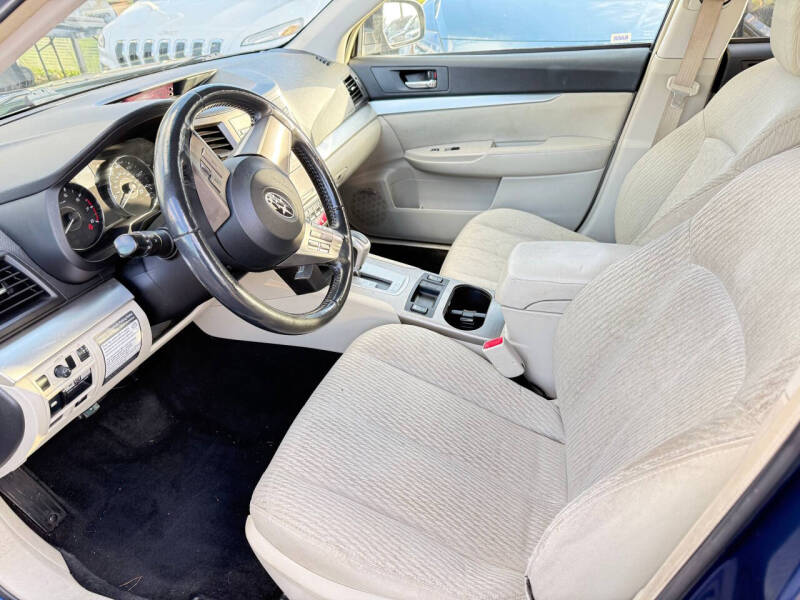 2011 Subaru Outback 2.5i Premium