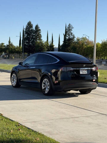2017 Tesla Model X 90D