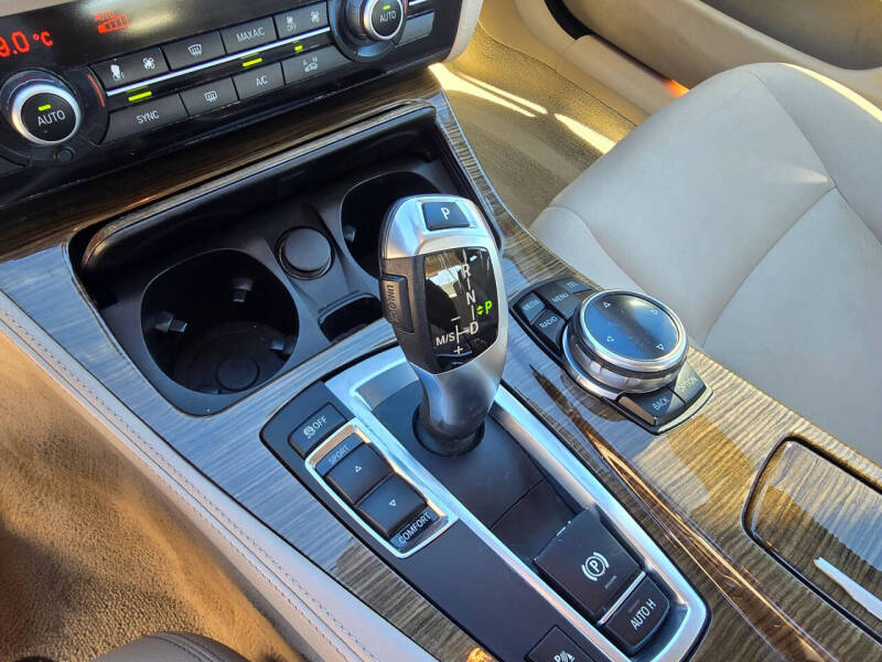 2014 BMW 5 Series 528i