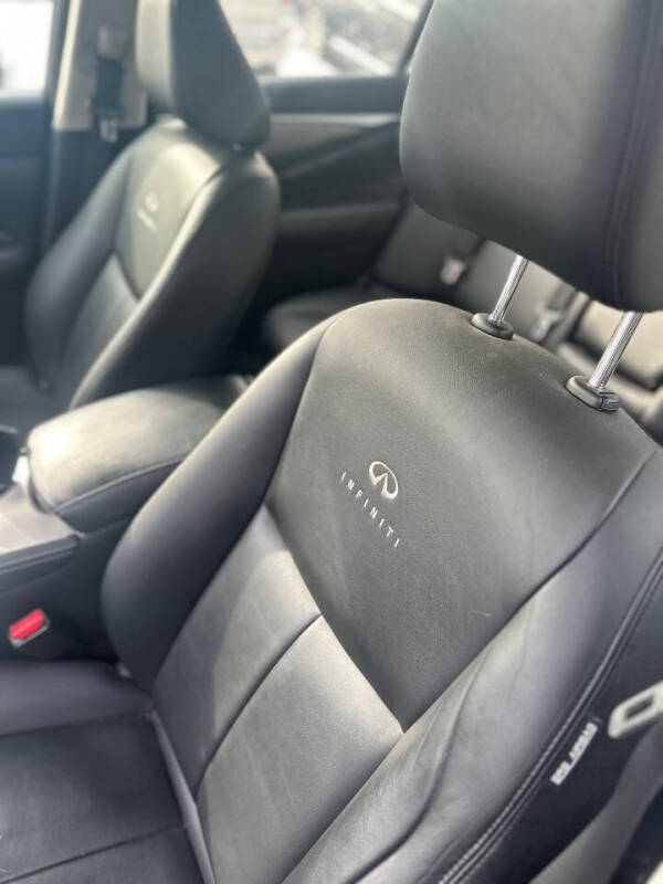 2014 Infiniti Q50 Premium