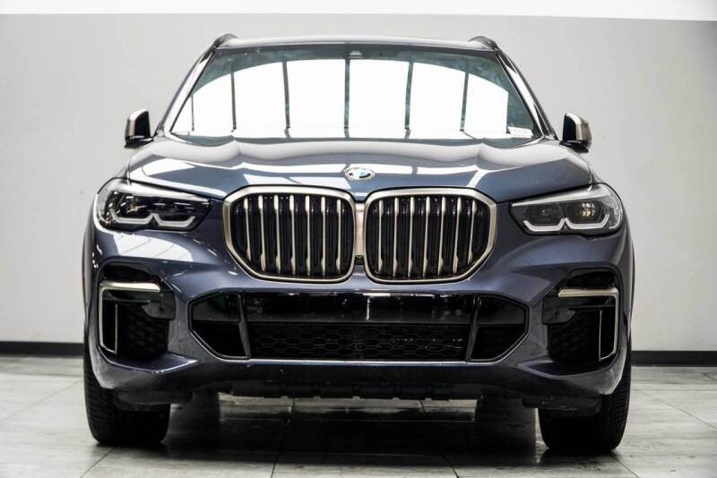 2022 BMW X5 M50i