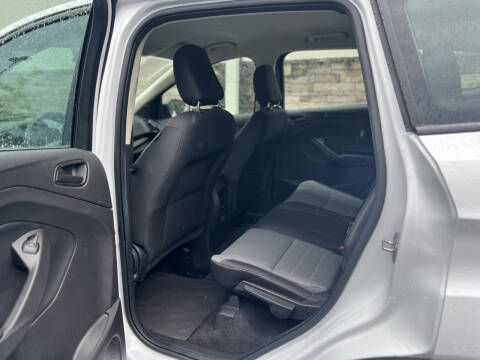 2019 Ford Escape S