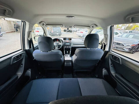 2015 Subaru Forester 2.5i