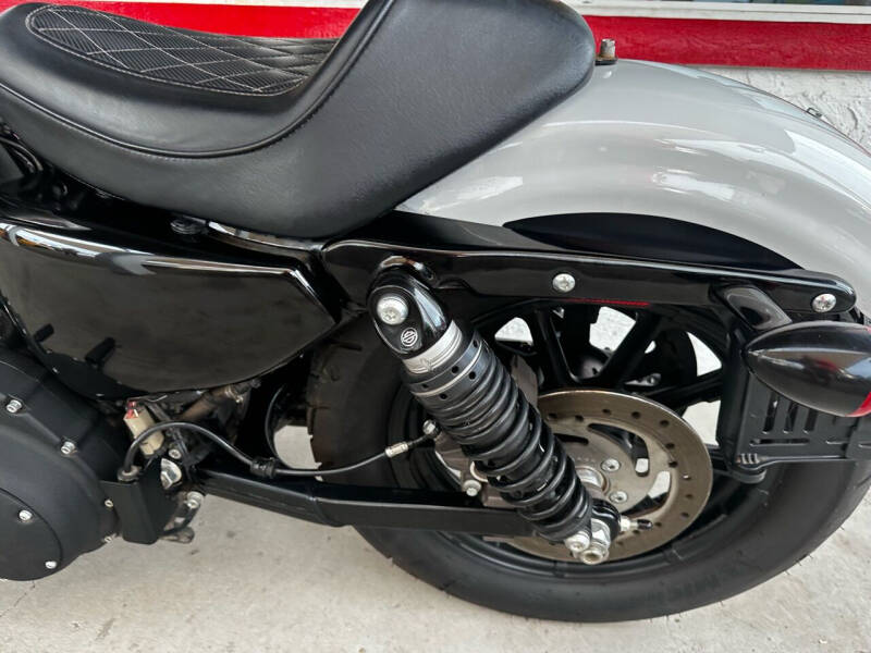 2021 Harley-Davidson XL1200