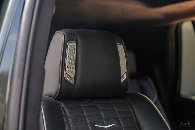 2025 Cadillac Escalade-V