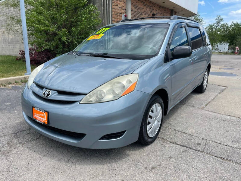 2007 Toyota Sienna for sale at REVOLUTION MOTORS LLC in Waukegan IL