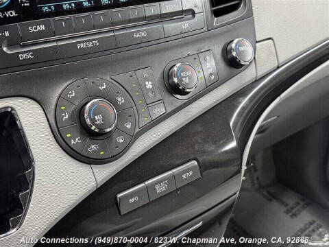 2012 Toyota Sienna LE 8-Passenger