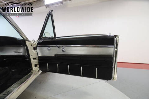 1962 Ford Thunderbird