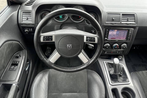 2009 Dodge Challenger SRT8