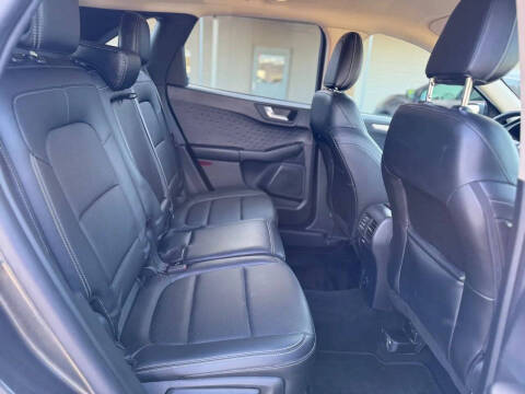 2020 Ford Escape SEL