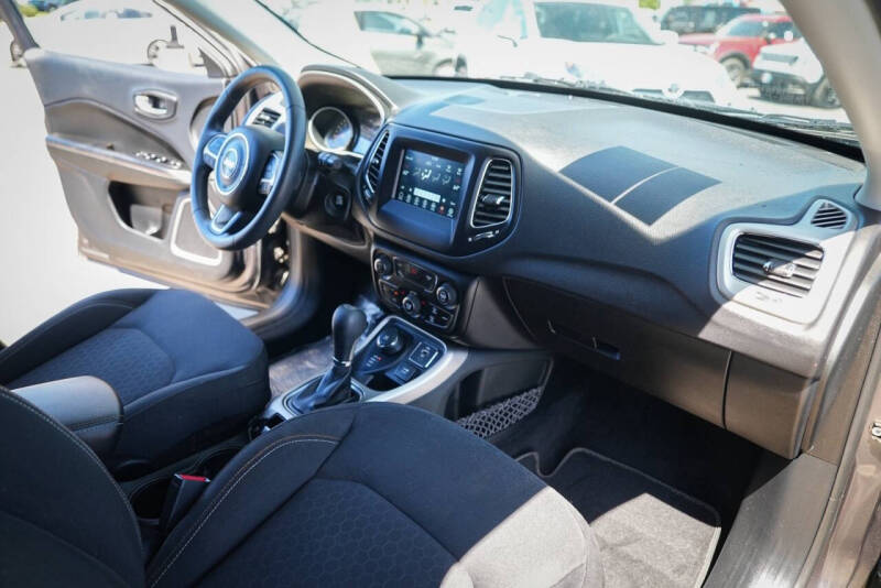 2018 Jeep Compass Sport