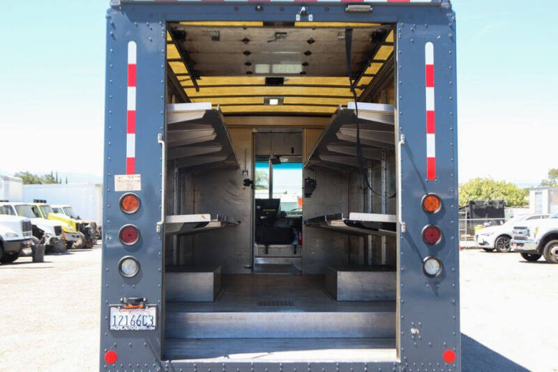 2020 Freightliner MT45 Chassis
