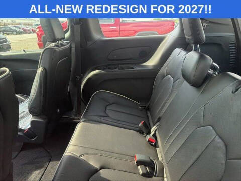 2027 Chrysler Pacifica Limited
