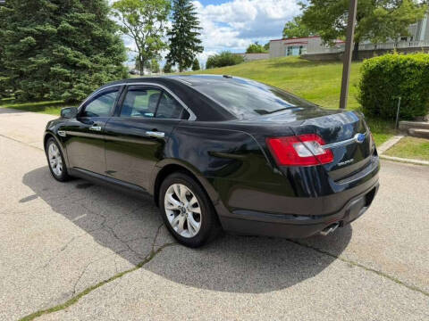 2011 Ford Taurus SEL