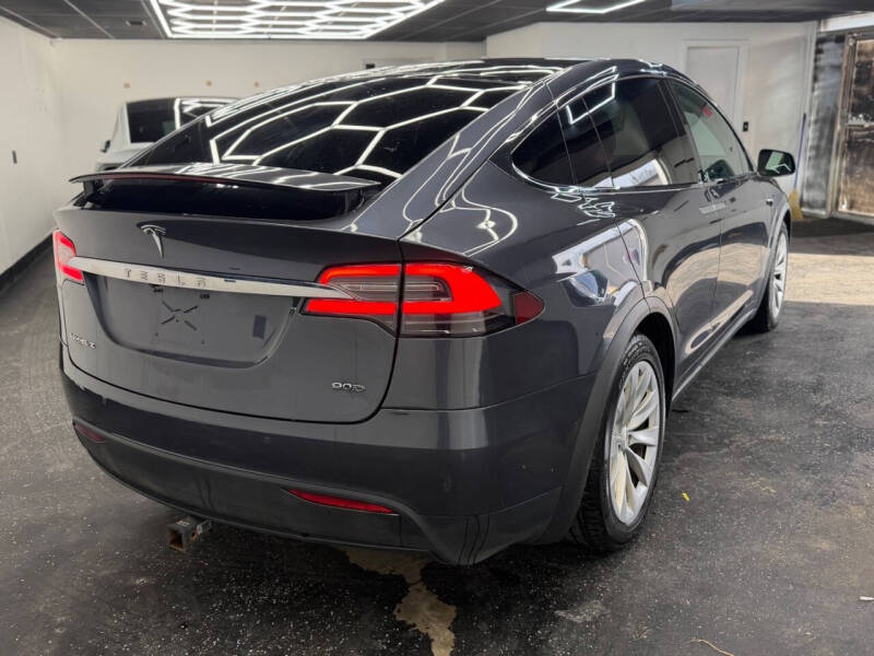 2017 Tesla Model X 90D