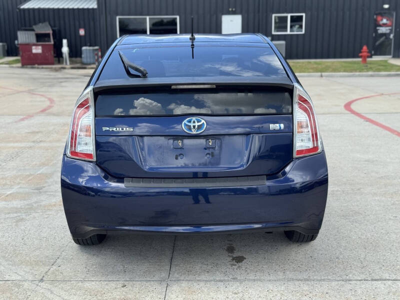 2014 Toyota Prius Two