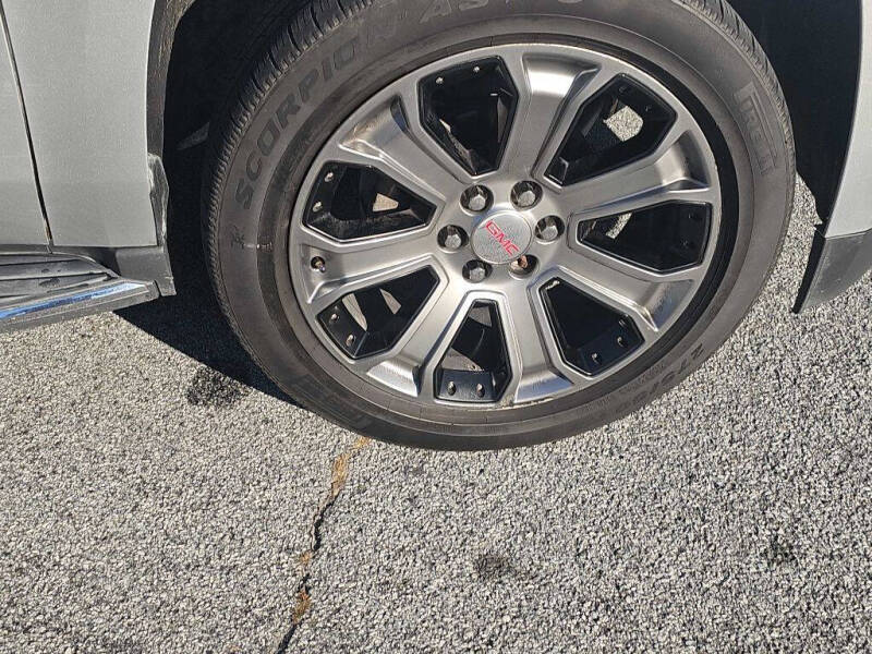 2017 GMC Yukon SLT