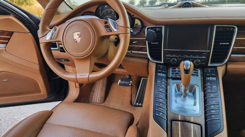2012 Porsche Panamera Turbo